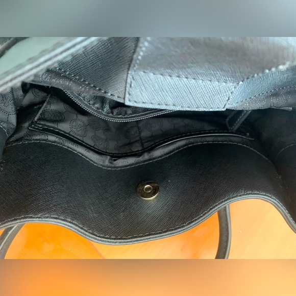 Michael Kors Purse - Picture 8 of 8